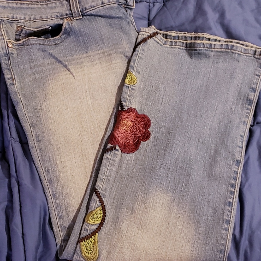 Guess boot cut jean